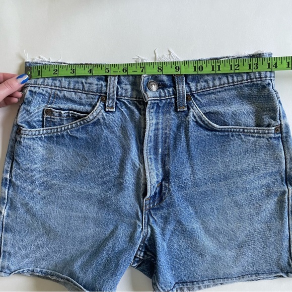 Vintage Orange tab Levi’s Shorts - Picture 3 of 7